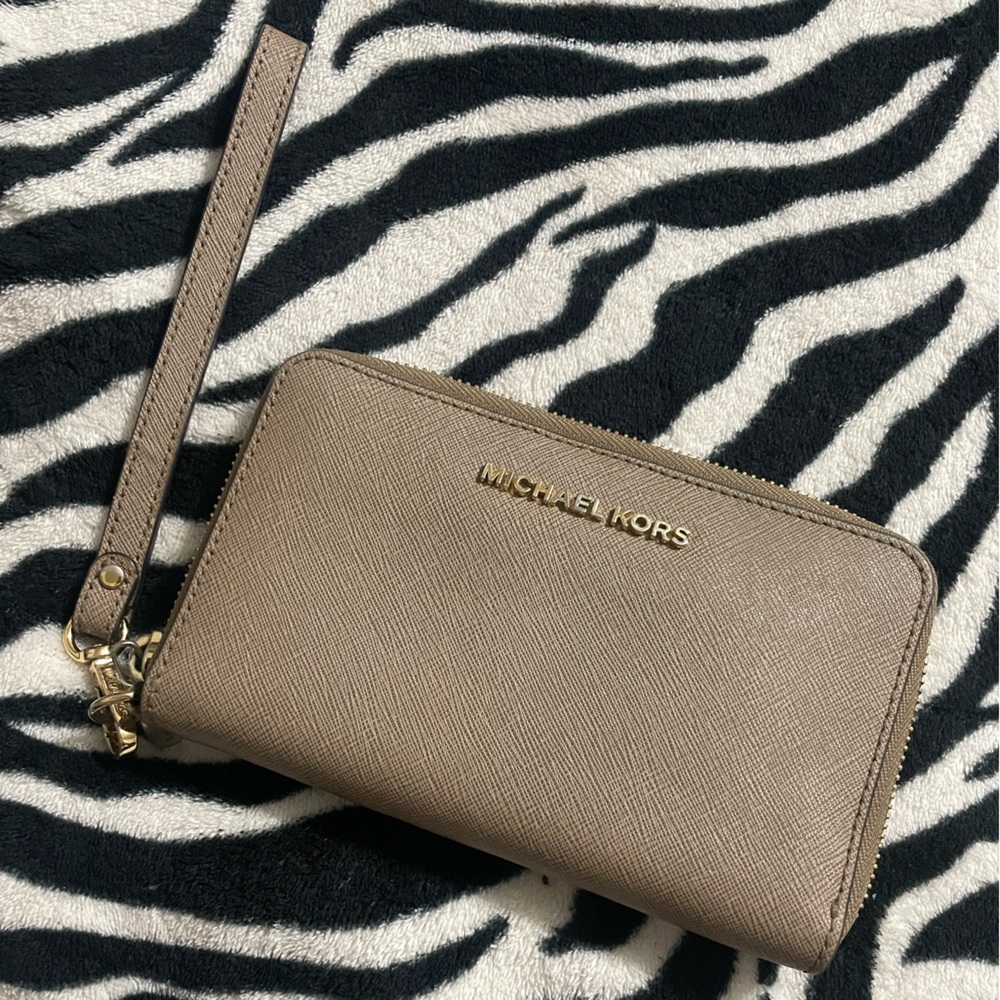 Taupe Michael Kors Wristlet Wallet